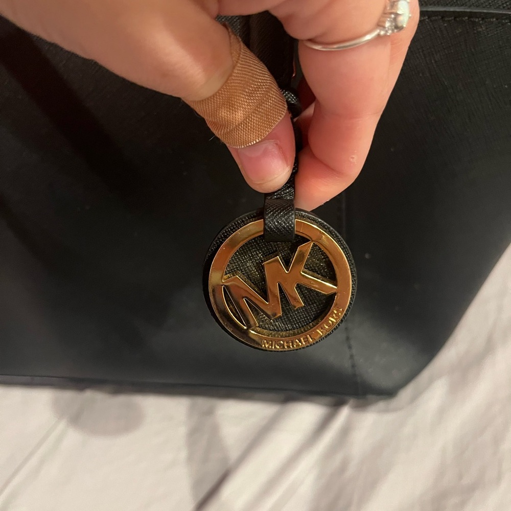 MICHAEL Michael Kors Jet Set Bag - Picture 11 of 14